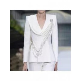 Fashionable And Elegant Women's Suit